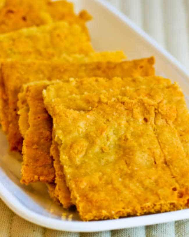 Almond Flour Cheese Crackers, close-up shot shown on plate.