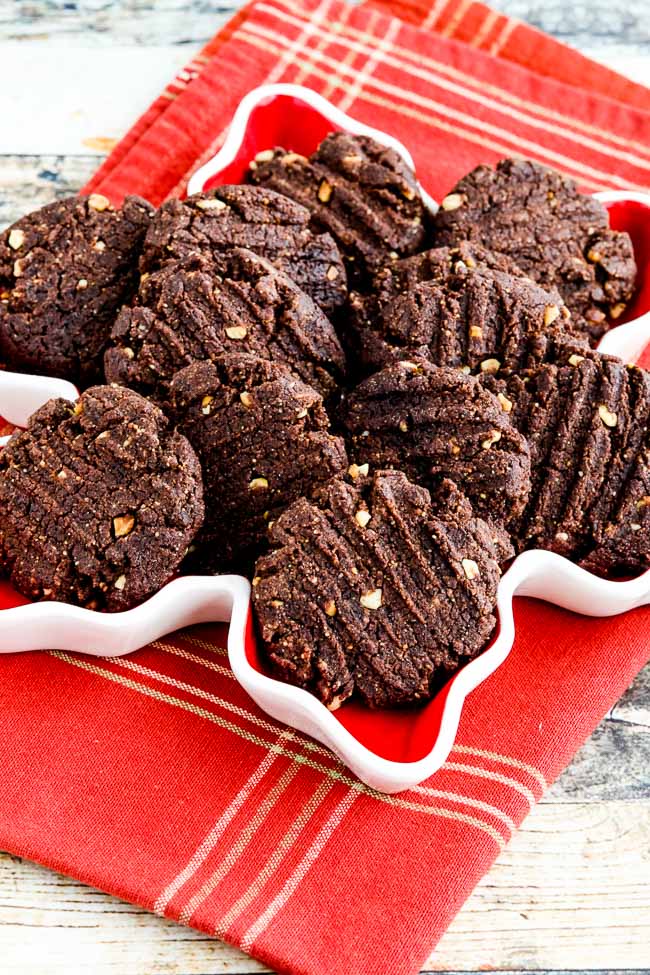 Flourless Sugar-Free Peanut Butter Chocolate Cookies found on 