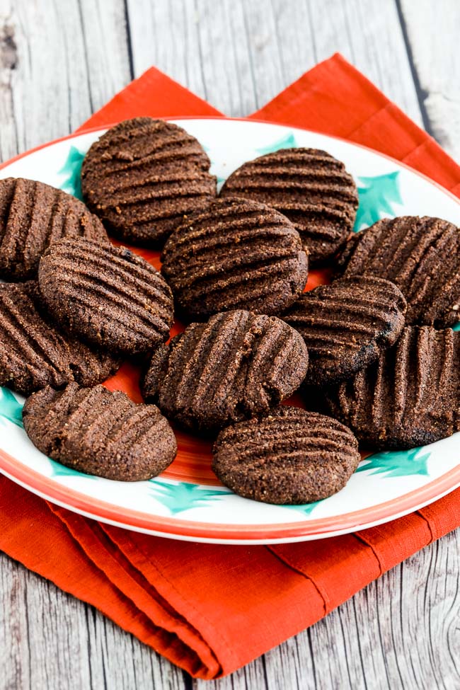 Flourless Sugar-Free Chocolate Shortbread Cookies found on 