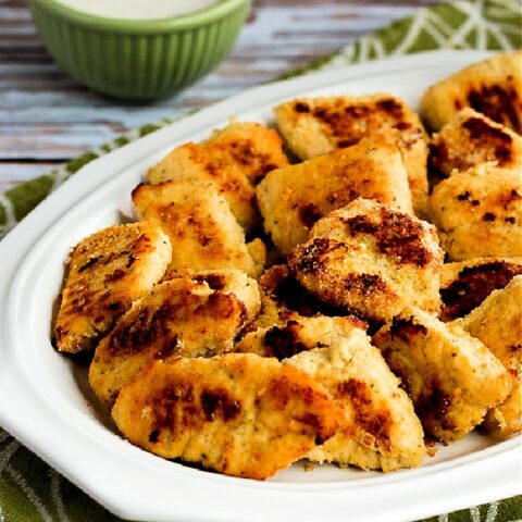 Low-Carb Baked Chicken Nuggets finished dish on serving plate